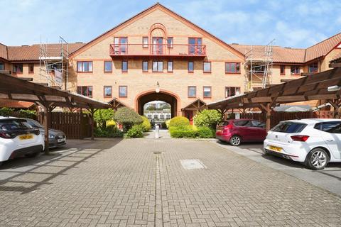 2 bedroom flat for sale, Cumberland Close, Bristol, Somerset, BS1