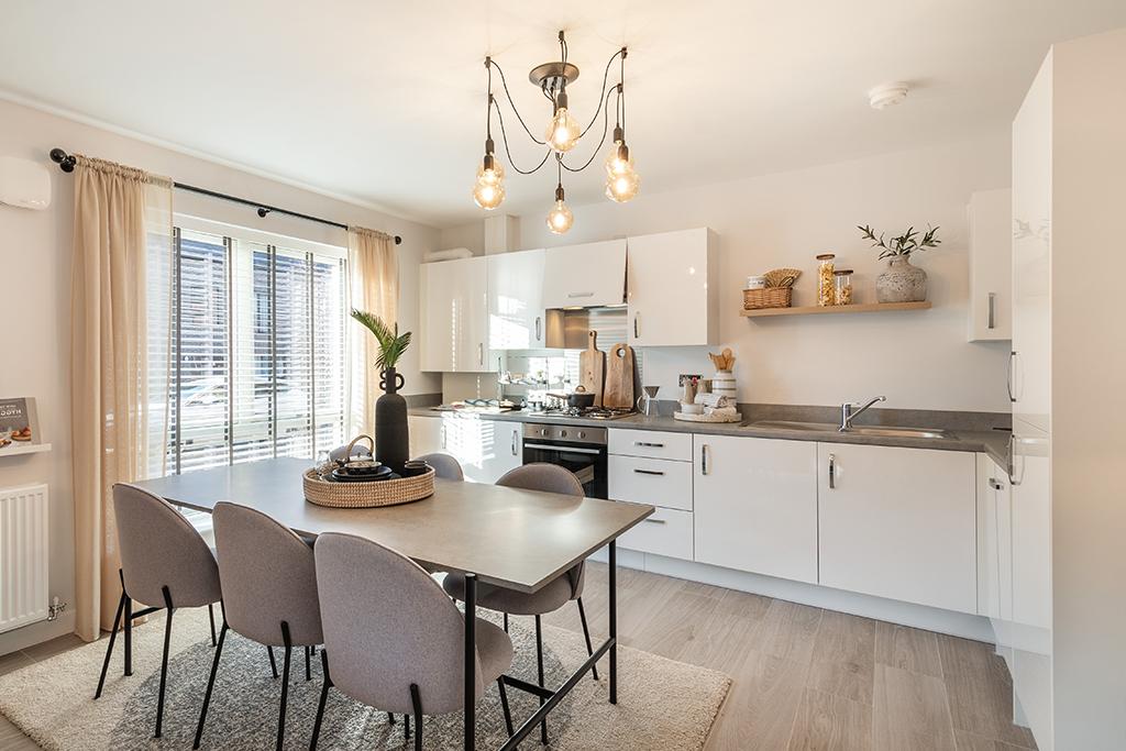 Apartment in Glasgow, Sighthill - View 4
