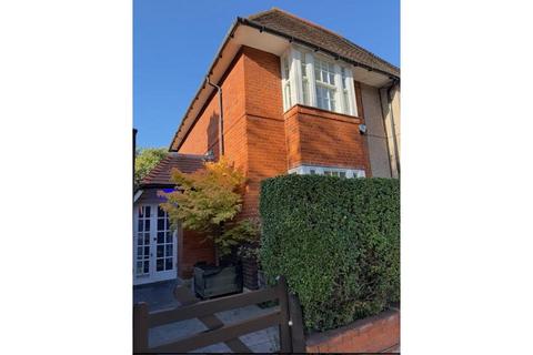 3 bedroom end of terrace house for sale, Wulfstan Street, London, W12