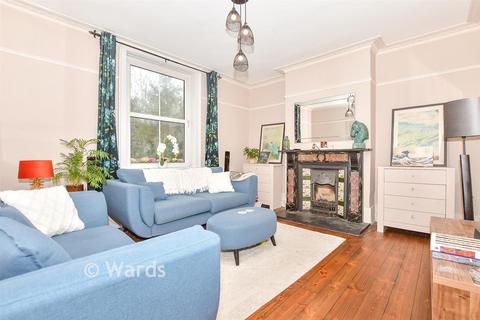 4 bedroom semi-detached house for sale, Loose Road, Maidstone ME15