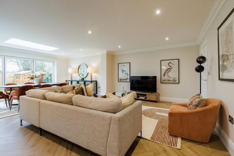 5 bedroom detached house for sale, Horseshoe Crescent, Guildford GU1