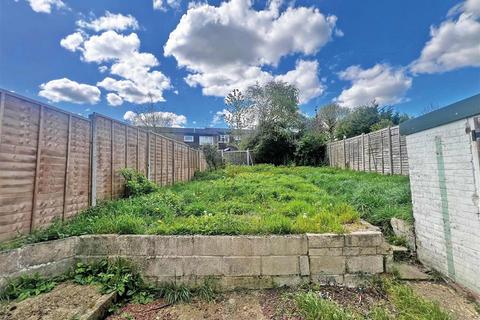 3 bedroom end of terrace house for sale, Lipscombe Rise, ALTON