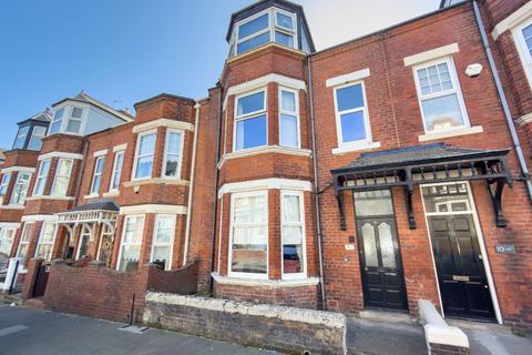 4 bedroom terraced house for sale, Woodlands Terrace, South Shields