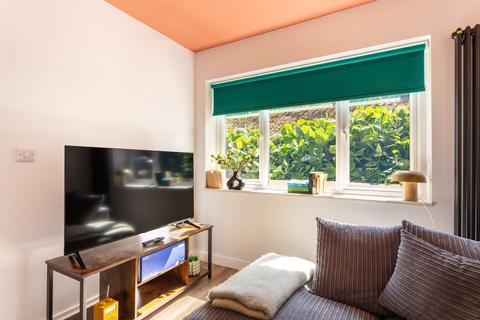 1 bedroom in a house share to rent, Auckland Drive, Brighton BN2