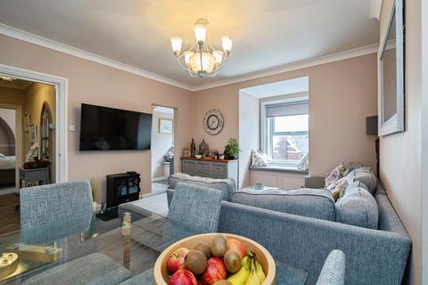 2 bedroom flat for sale, Avondale Road, Gorleston, Great Yarmouth