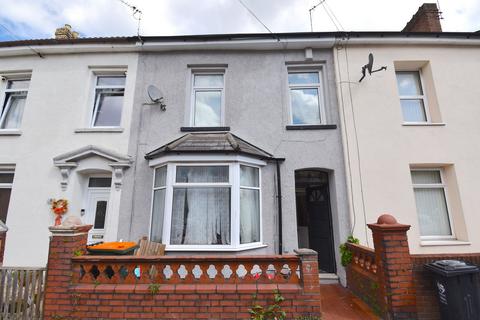 Terraced house - Fairoak Avenue, Newport, NP19