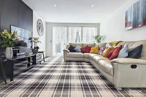 5 bedroom semi-detached house for sale, Perth Street, Heyside