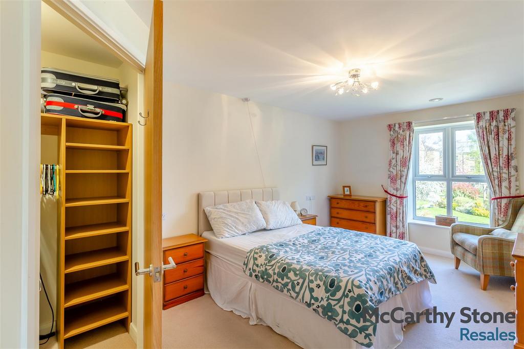 8687604-interior12.jpg