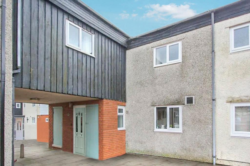 Shackleton Close, St. Athan, CF62 4 bed terraced house - £180,000