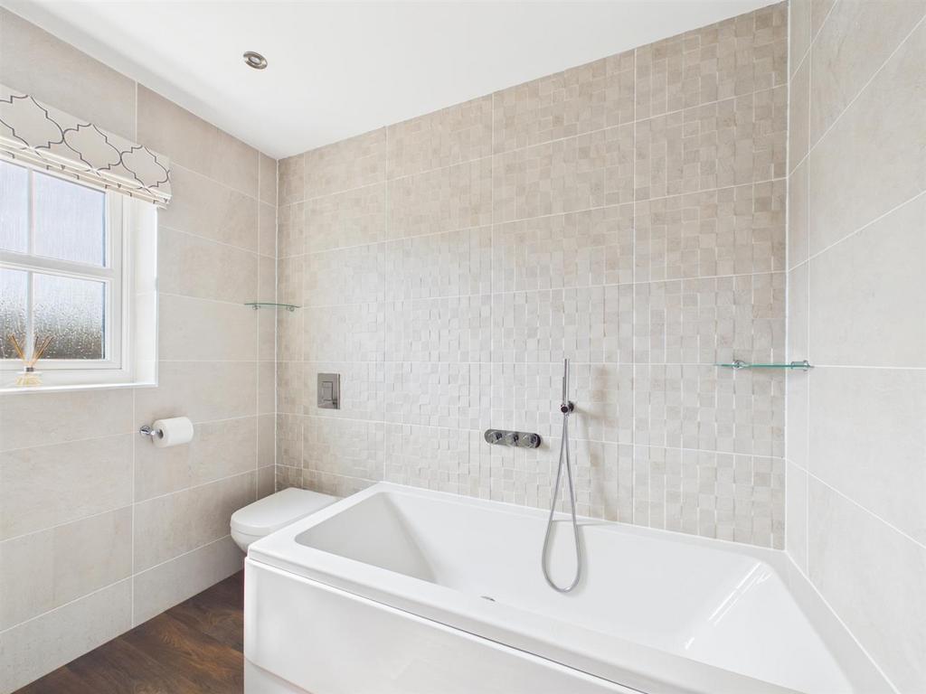 Bath 2.jpg