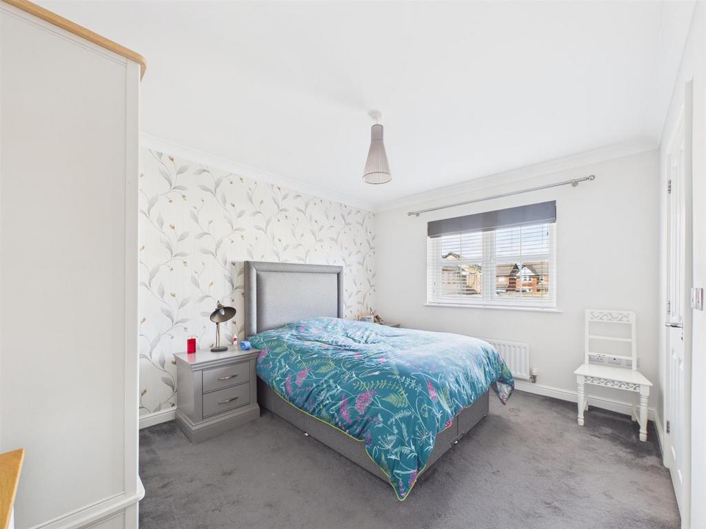 Bed 1.jpg