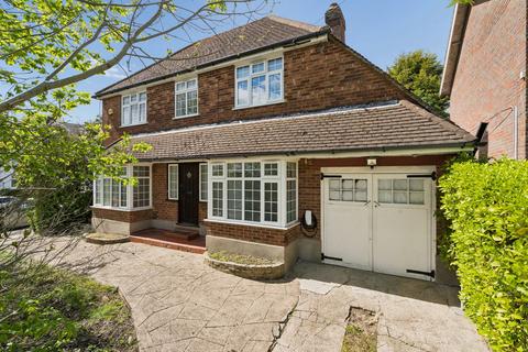 Highland Road, Northwood HA6