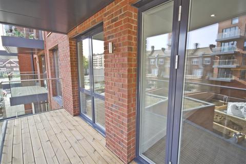 2 bedroom apartment for sale, Gaumont Place, Streatham Hill, London