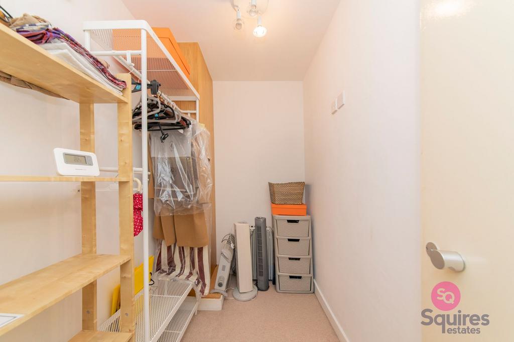 Walk-in wardrobe