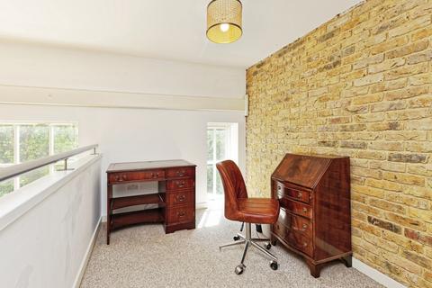 3 bedroom flat for sale, Mill Race, River, Dover, Kent, CT17