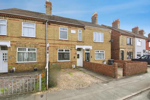 Terraced house - New Road, Woodston, Peterborough, Cambridgeshire, PE2