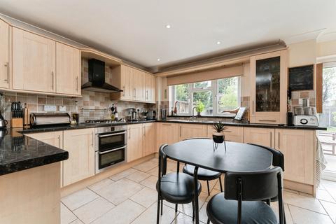 5 bedroom detached house for sale, Blue Ridge Gardens, March