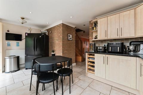 5 bedroom detached house for sale, Blue Ridge Gardens, March