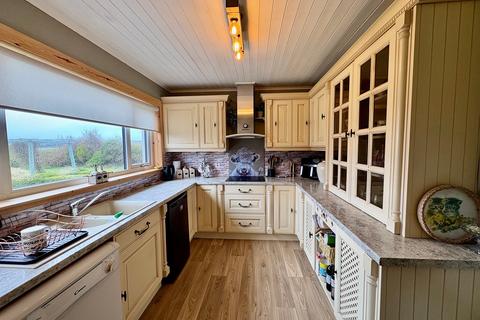 3 bedroom detached bungalow for sale, Castletown, Thurso, Highland. KW14 8SS