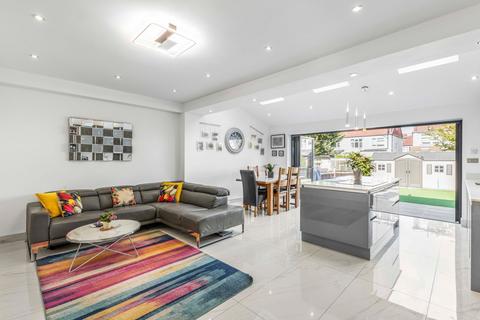 4 bedroom terraced house for sale, Oakway, Raynes Park, London, SW20