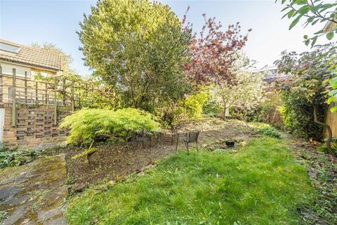 1 bedroom flat for sale, Ramsden Road, London SW12