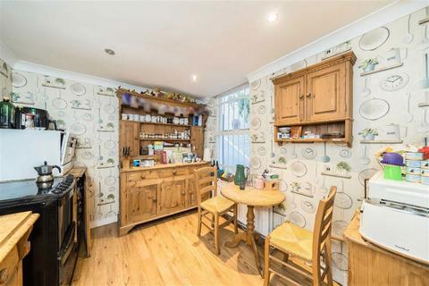 1 bedroom flat for sale, Ramsden Road, London SW12