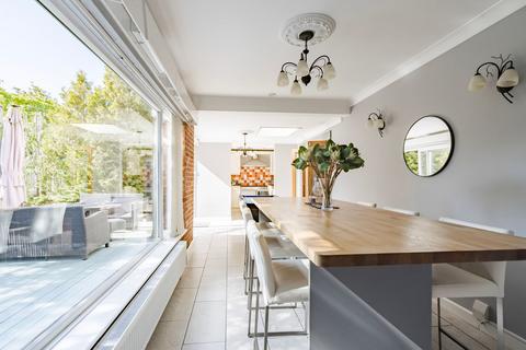 4 bedroom detached house for sale, Broadhurst Road, Norwich