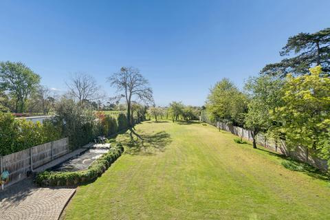 4 bedroom chalet for sale, Farthing Green Lane, Stoke Poges, Buckinghamshire, SL2