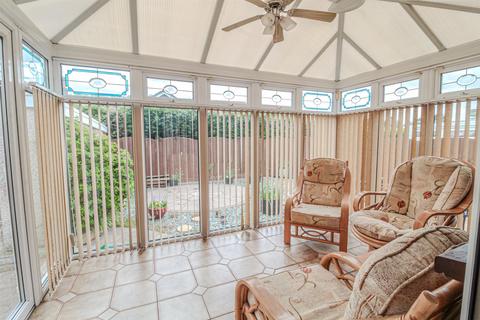 2 bedroom detached bungalow for sale, Almond Walk, Gedling, Nottingham