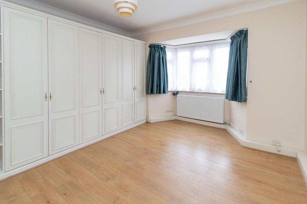 Walk-in wardrobe