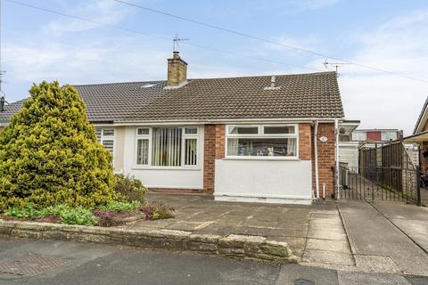 Semi-detached bungalow - Kentmere Drive, York, YO30 5SY