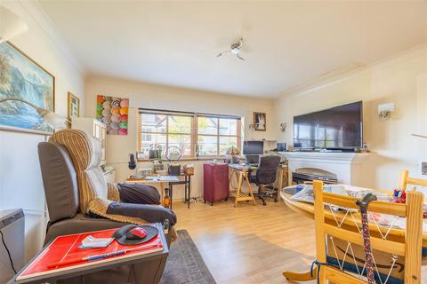 undefined, KINGSMEADE, KINGS ROAD, Chalkwell