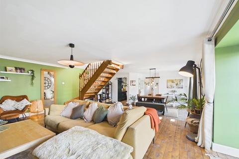 3 bedroom house for sale, Mill Street, Alyth PH11