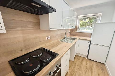1 bedroom flat to rent, Victoria Road North, Hampshire PO5