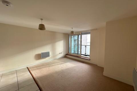 2 bed flat/apartment for rent in Ferry Court, CARDIFF