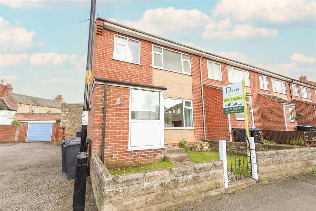 3 bedroom end of terrace house for sale