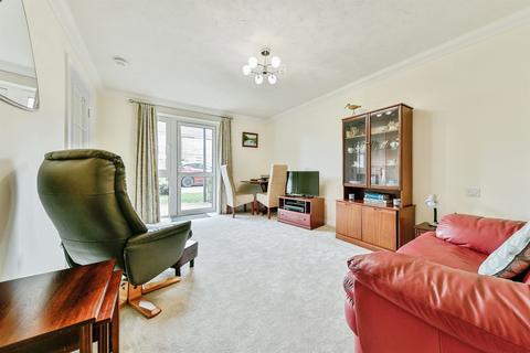 1 bedroom retirement property for sale, Wratten Road West, Hitchin