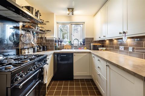 4 bedroom detached house for sale, Brookfield, Weald Hall Lane, Thornwood
