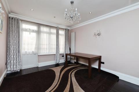 3 bedroom end of terrace house for sale, Otley Drive, Ilford, IG2
