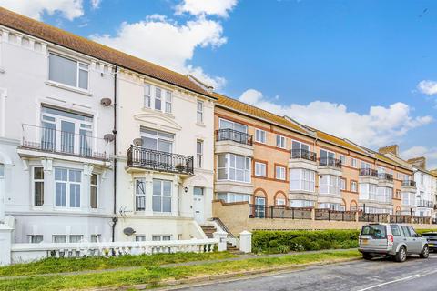 1 bedroom flat for sale, Marine Parade, Littlestone, New Romney, Kent