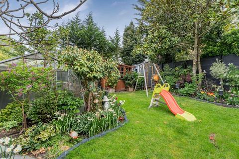3 bedroom semi-detached house for sale, Margaret Road, New Barnet, EN4