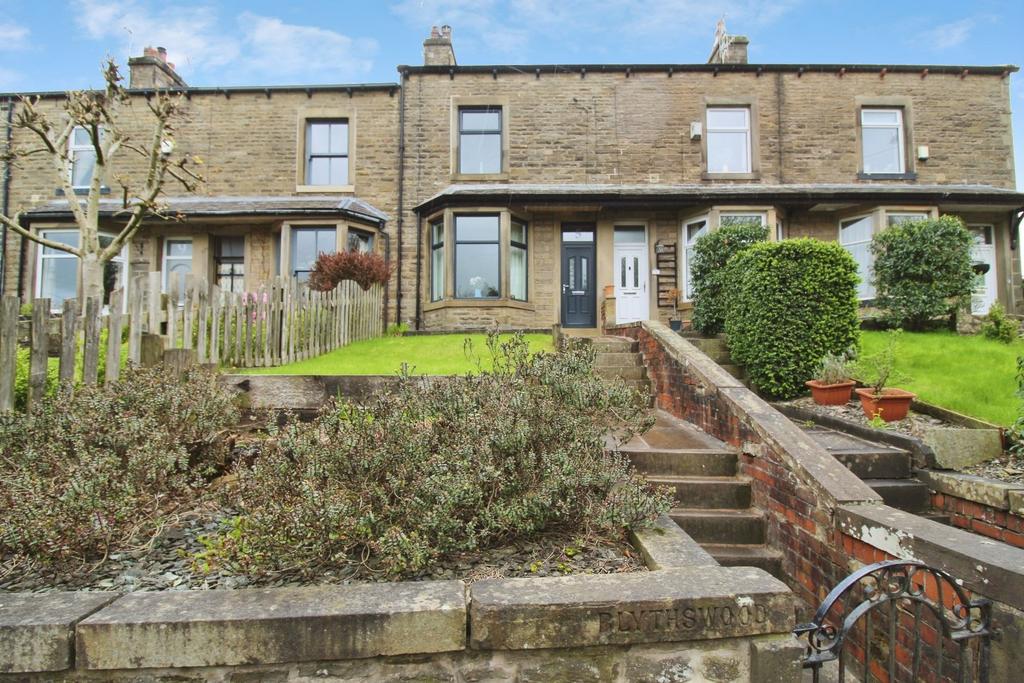 Pendle View, Colne BB8 3 bed terraced house for sale - £280,000