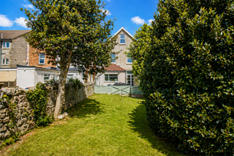 5 bedroom detached house for sale, Milton Road*5 Double Bedrooms*South Facing Garden*Two Bathrooms/En Suite/Two Cloakrooms*