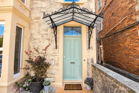 5 bedroom detached house for sale, Milton Road*5 Double Bedrooms*South Facing Garden*Two Bathrooms/En Suite/Two Cloakrooms*
