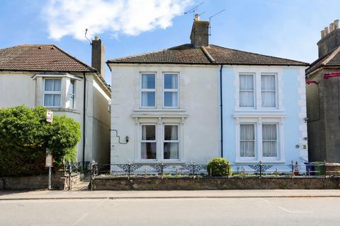 2 bedroom semi-detached house for sale, Station Road, Teynham, Sittingbourne