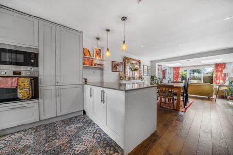 Cranford Close, Raynes Park, London, SW20