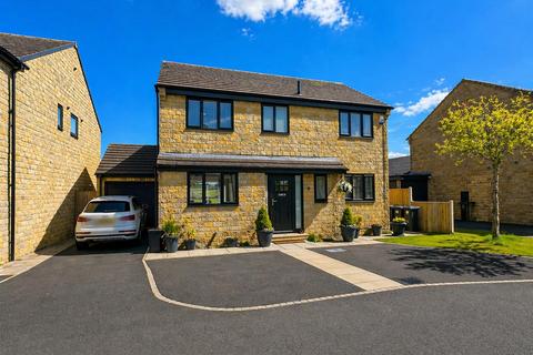 Detached house - Meadowcroft Close, Idle Moor, Bradford