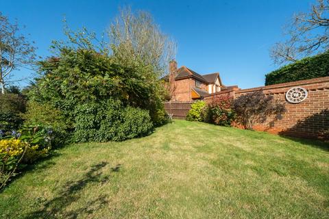 4 bedroom chalet for sale, Rogers Lane, Stoke Poges SL2