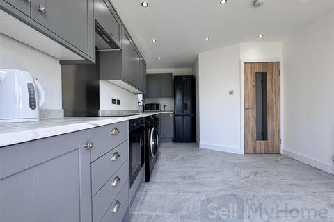 2 bedroom semi-detached bungalow for sale, Pinewood Avenue, Thornton-Cleveleys