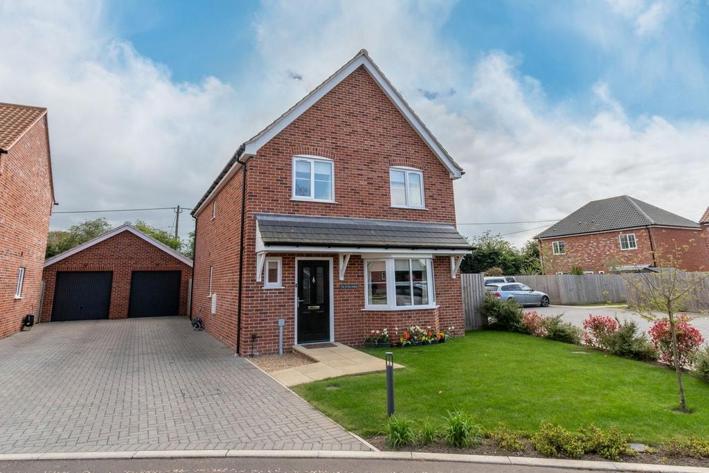 4 bedroom detached house for sale in Little Snoring on OnTheMarket